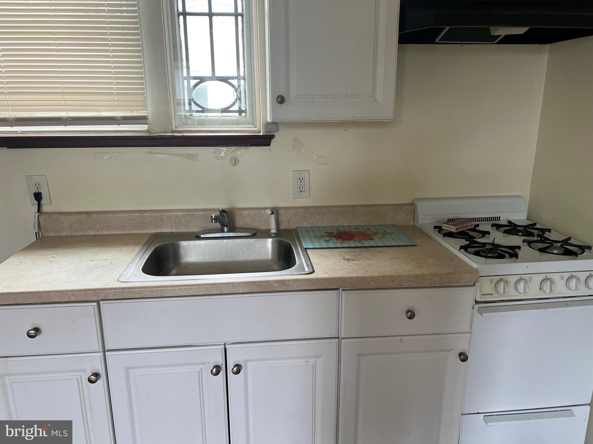 1145 Arrott Street, Unit 1F Philadelphia, PA 19124 - Photo 8 of 8