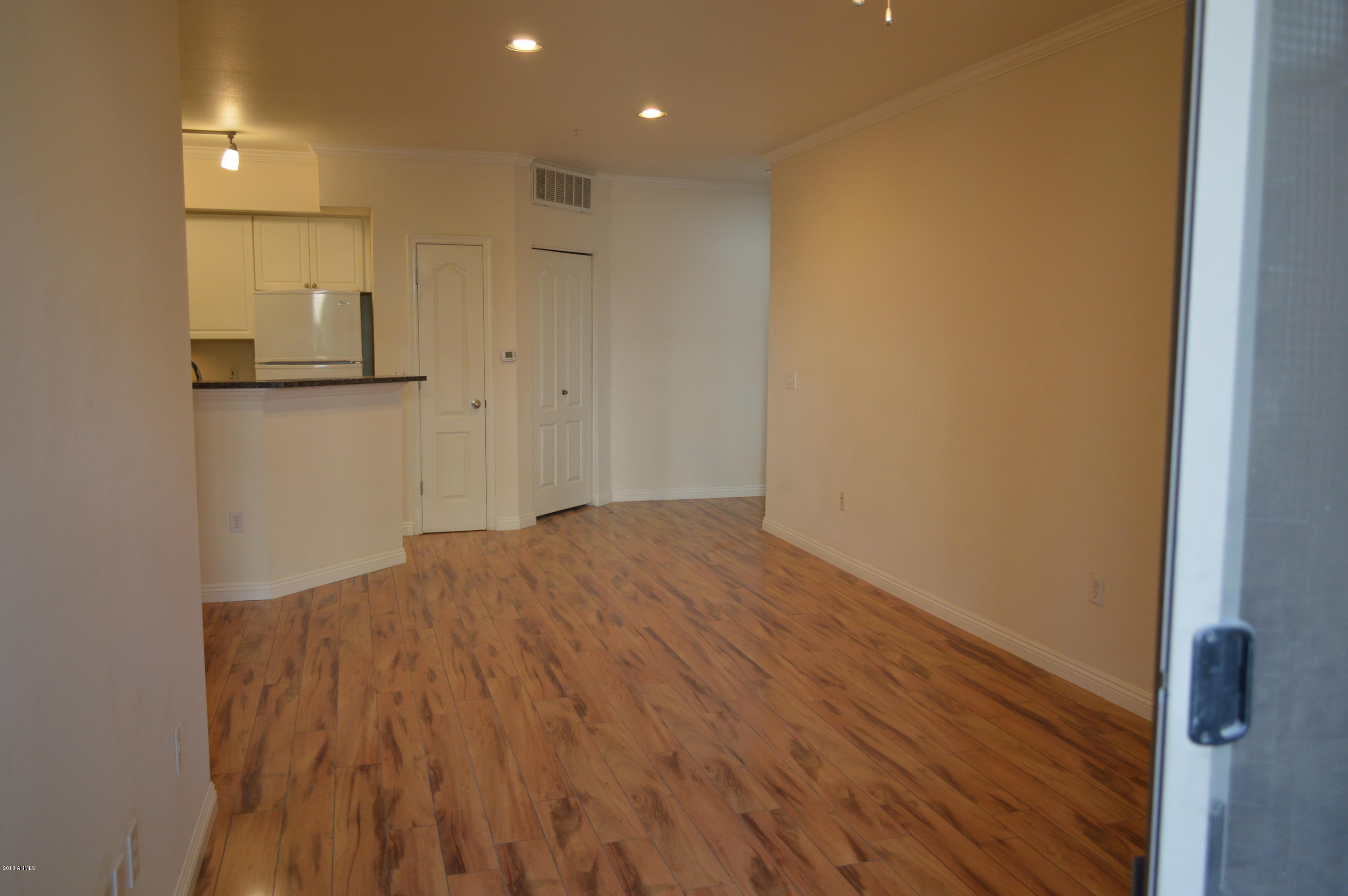 1701 East Colter Street, Unit 201 Phoenix, AZ 85016 - Photo 11 of 49 DSC_0013
