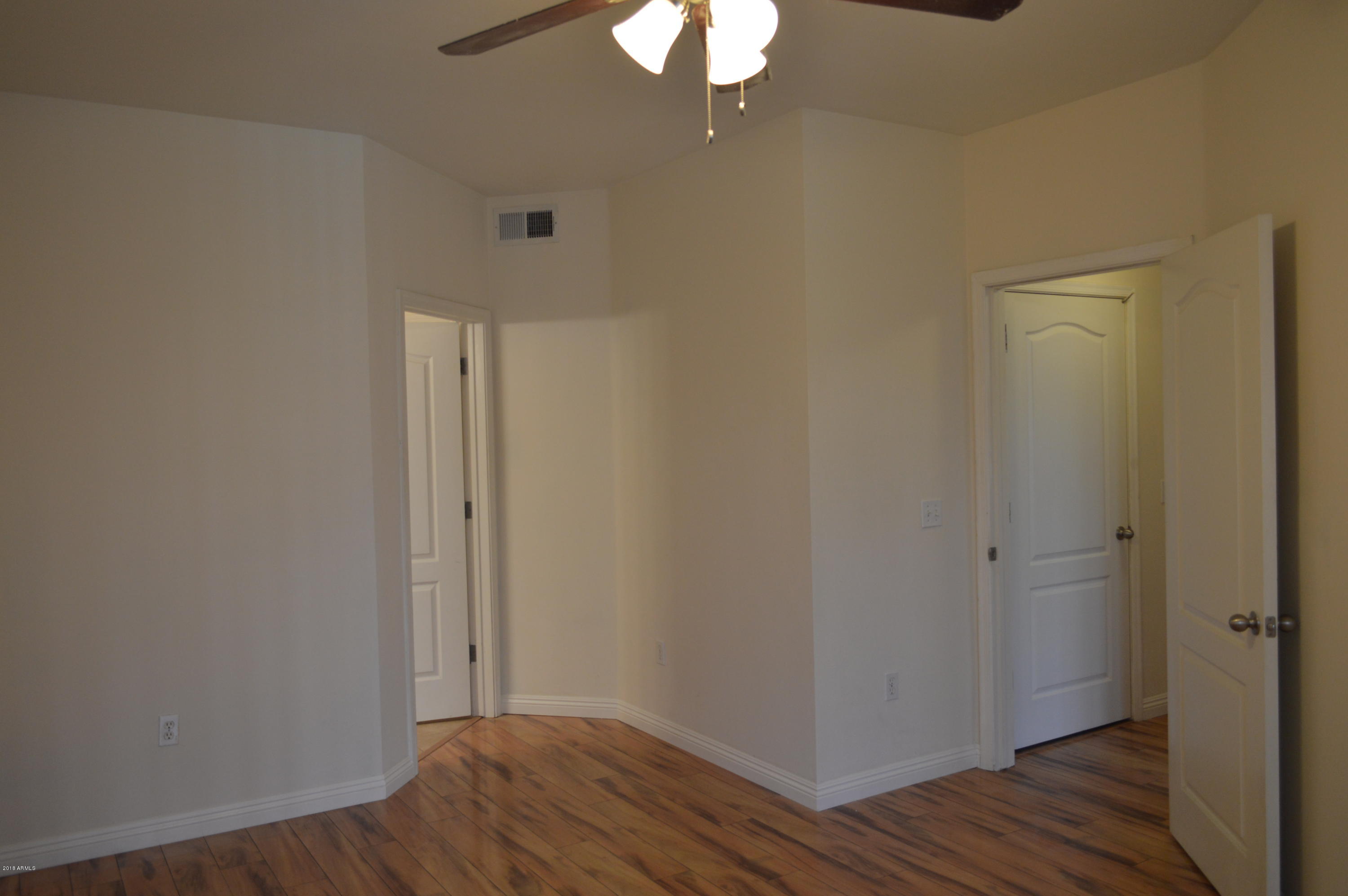 1701 East Colter Street, Unit 201 Phoenix, AZ 85016 - Photo 20 of 49 DSC_0022