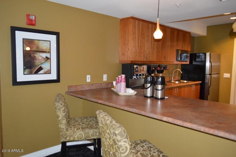 1701 East Colter Street, Unit 201 Phoenix, AZ 85016 - Photo 42 of 49 Java Bar