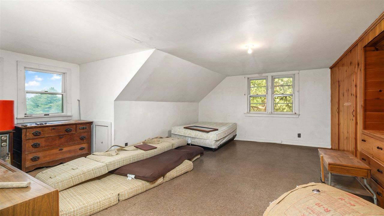1644 Smith Road Traverse City, MI 49696 - Photo 19 of 36 1890045-18.JPG