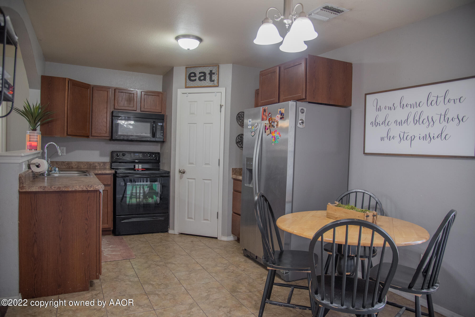 2800 Ries Lane Amarillo, TX 79118 - Photo 6 of 13 Kitchen