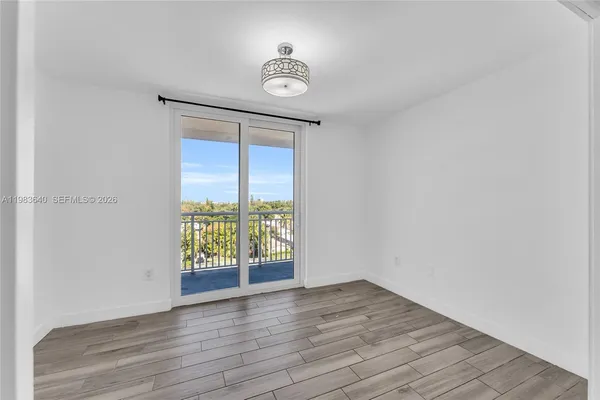 $2,000 | 1251 Northeast 108th Street, Unit 810, Miami, FL 33161