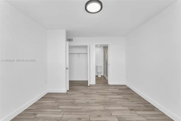 $2,000 | 1251 Northeast 108th Street, Unit 810, Miami, FL 33161