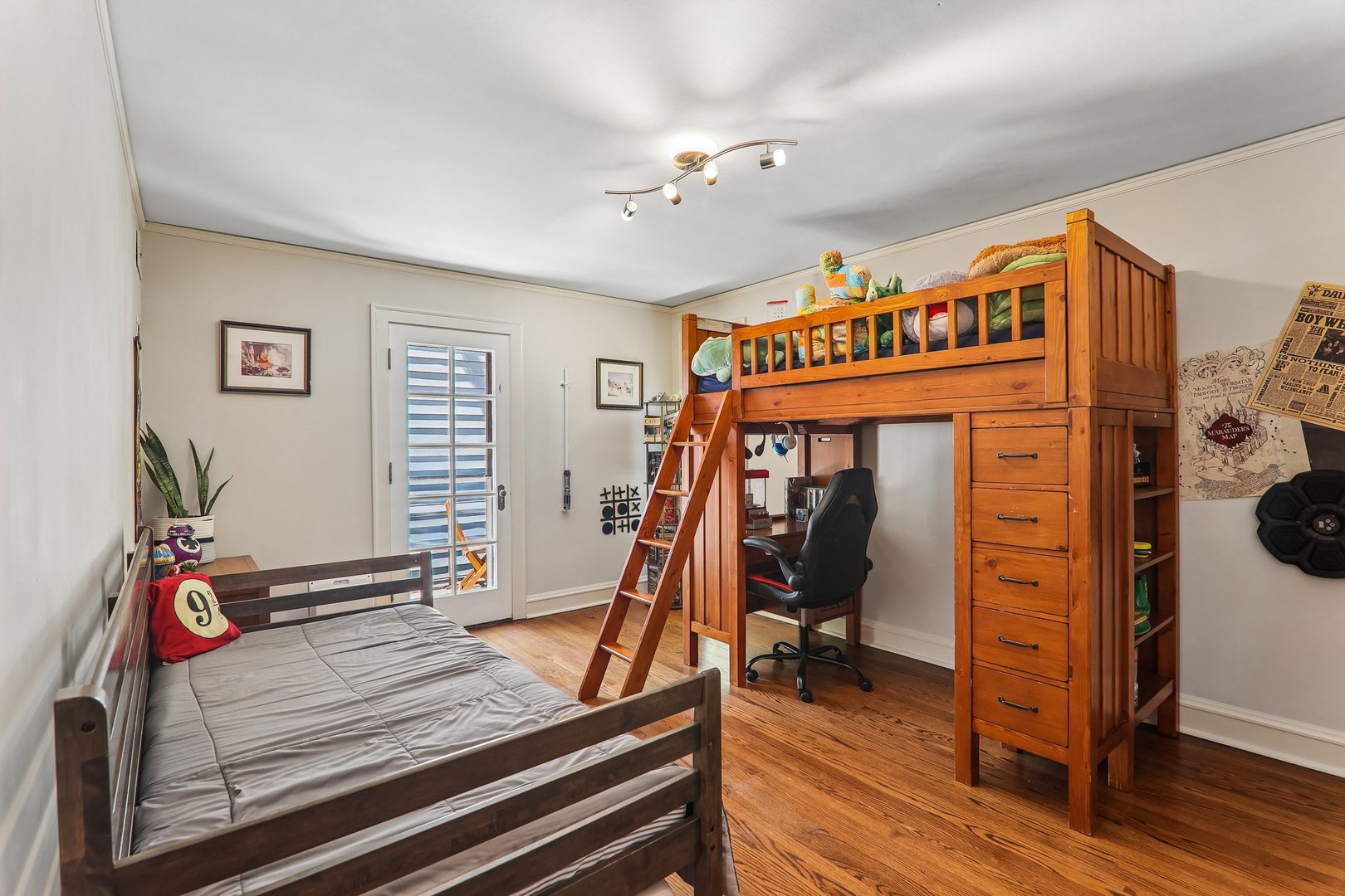 2724 Simpson Street Evanston, IL 60201 - Photo 21 of 38