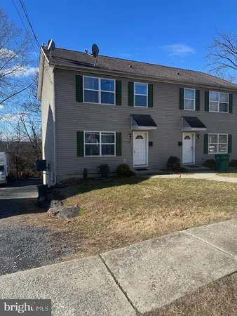 $2,050 | 353 Braeside Avenue, Unit 353, East Stroudsburg, PA 18301