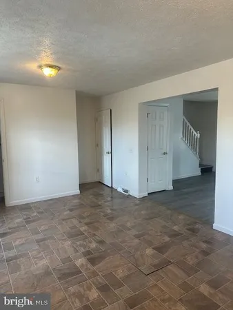 $2,050 | 353 Braeside Avenue, Unit 353, East Stroudsburg, PA 18301