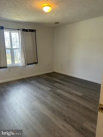 $2,050 | 353 Braeside Avenue, Unit 353, East Stroudsburg, PA 18301