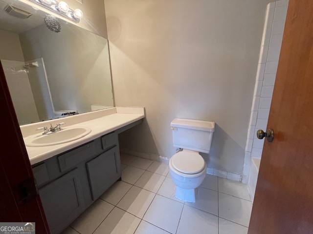 710 Stratford Green Avondale Estates, GA 30002 - Photo 7 of 9 a bathroom with a sink and a toilet