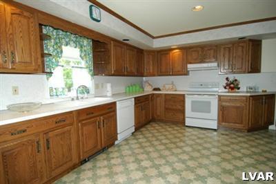 124 Rhoades Road Kutztown, PA 19530 - Photo 4 of 9 Gallery Image 4