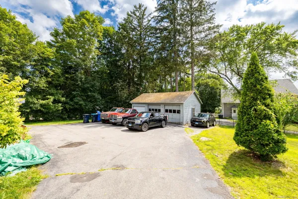 $499,900 | 115 Grove Street, Putnam, CT 06260