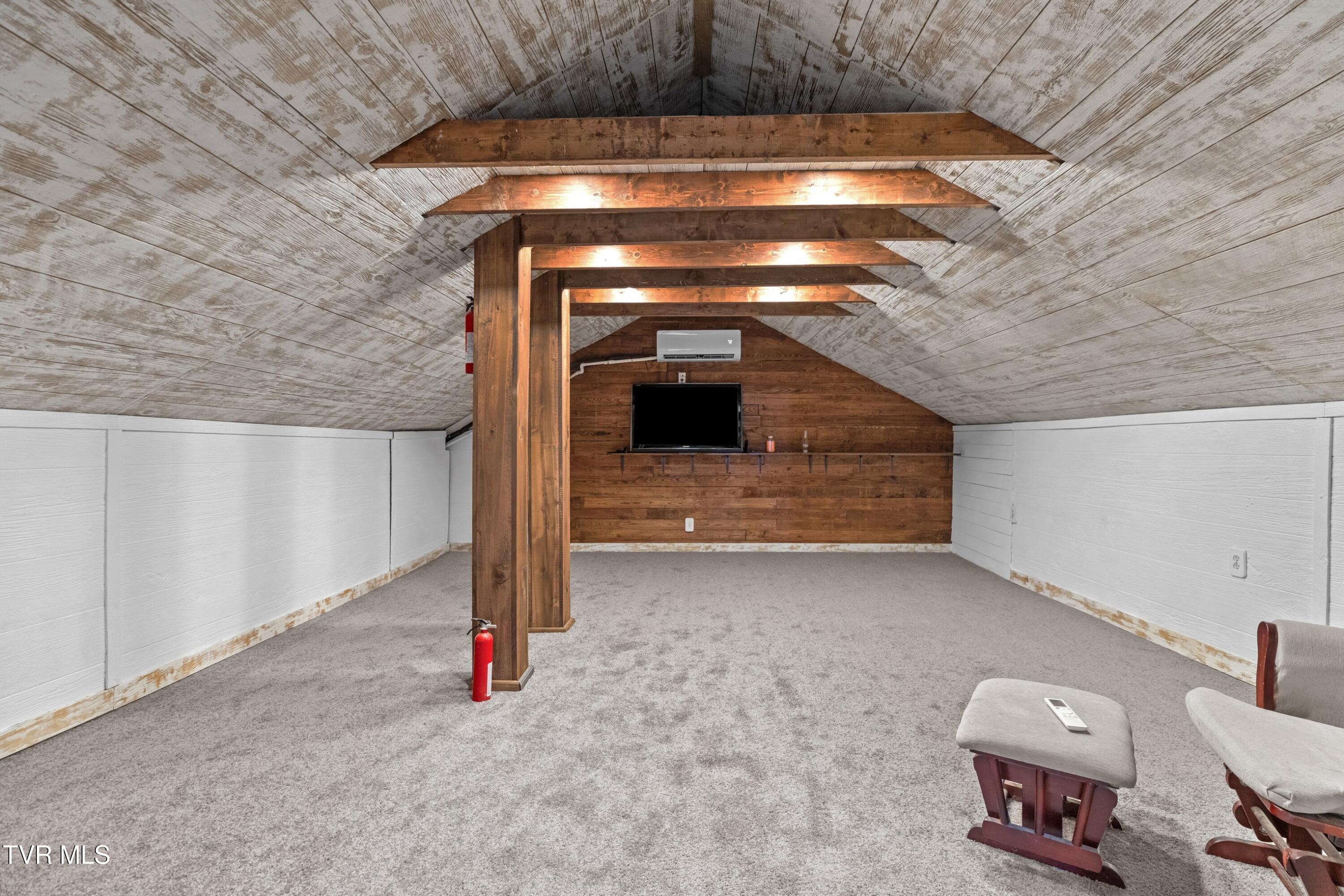 643 Hart Road Dandridge, TN 37725 - Photo 27 of 63 027-643HartRoad-Dandridge-TN-37725-SMALL