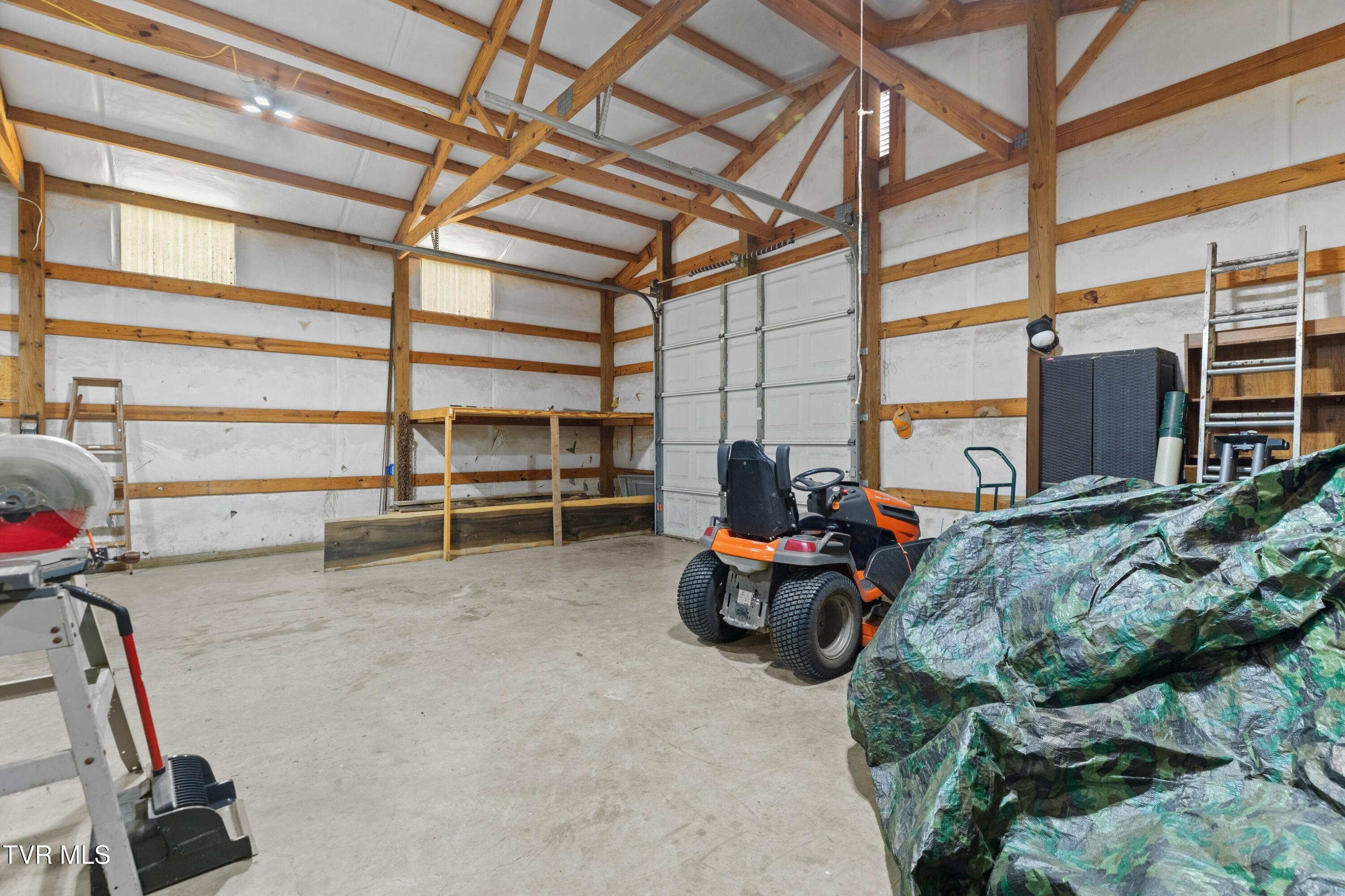 643 Hart Road Dandridge, TN 37725 - Photo 37 of 63 037-643HartRoad-Dandridge-TN-37725-SMALL