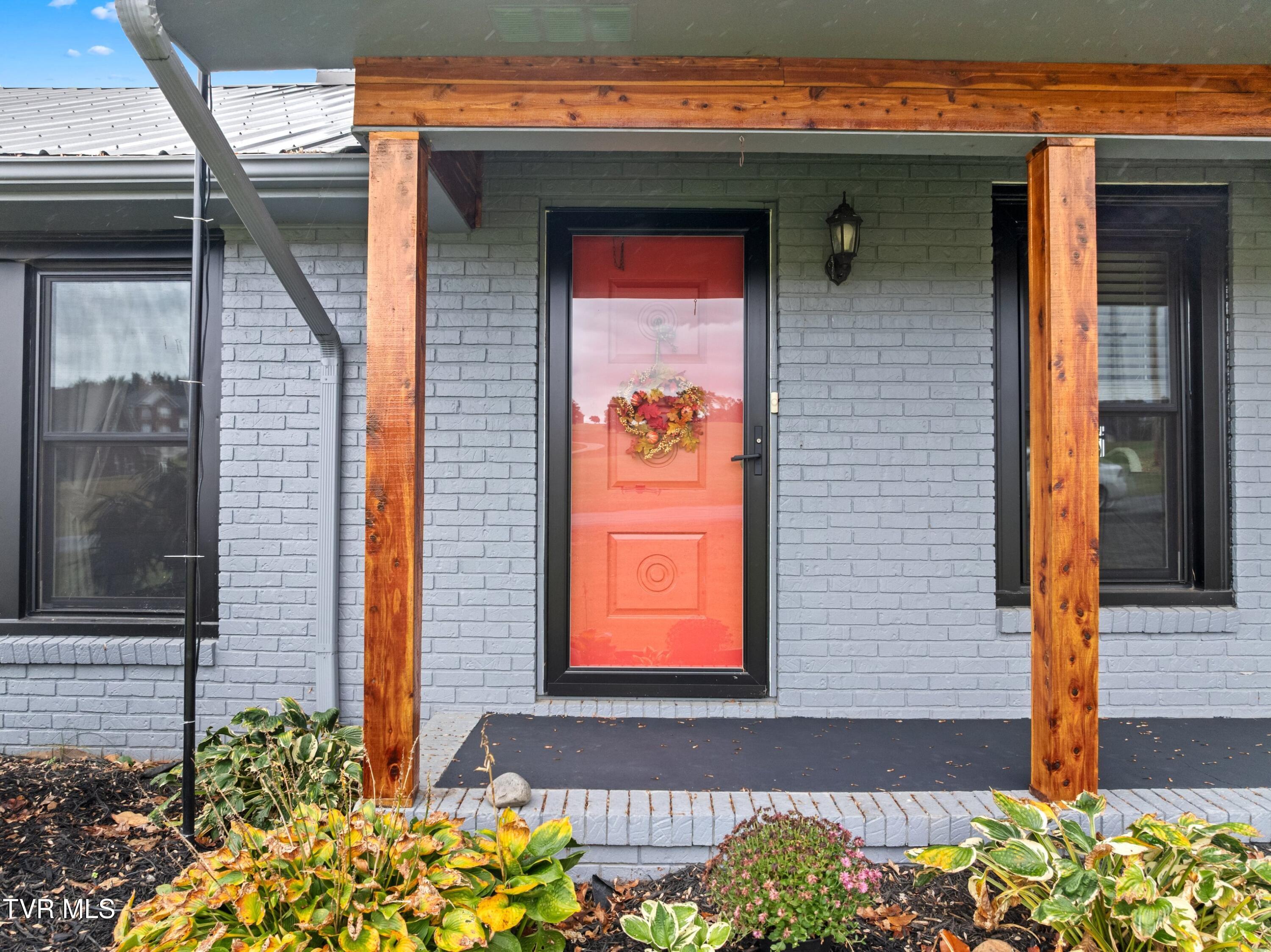 643 Hart Road Dandridge, TN 37725 - Photo 40 of 63 040-643HartRoad-Dandridge-TN-37725-SMALL