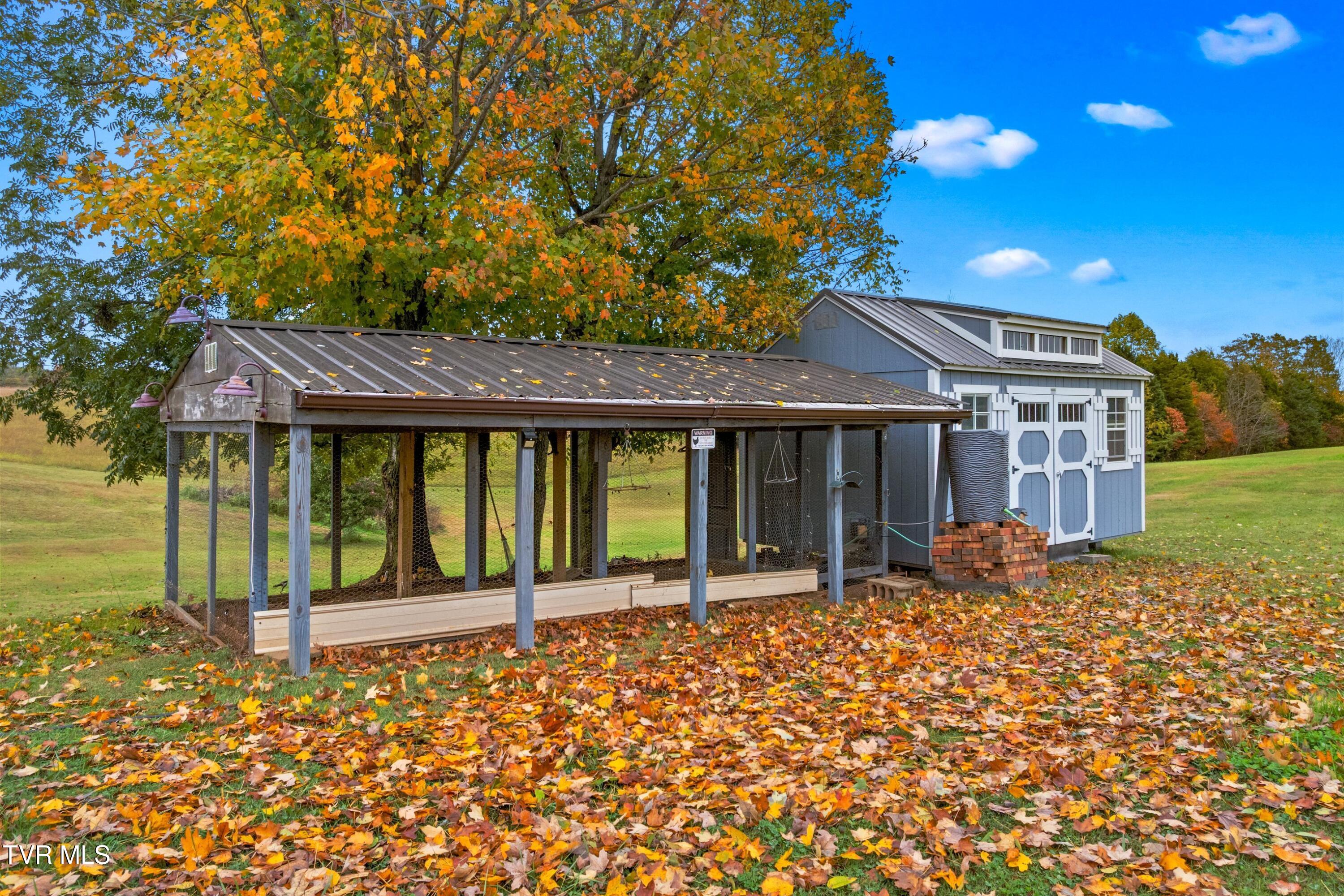 643 Hart Road Dandridge, TN 37725 - Photo 47 of 63 047-643HartRoad-Dandridge-TN-37725-SMALL