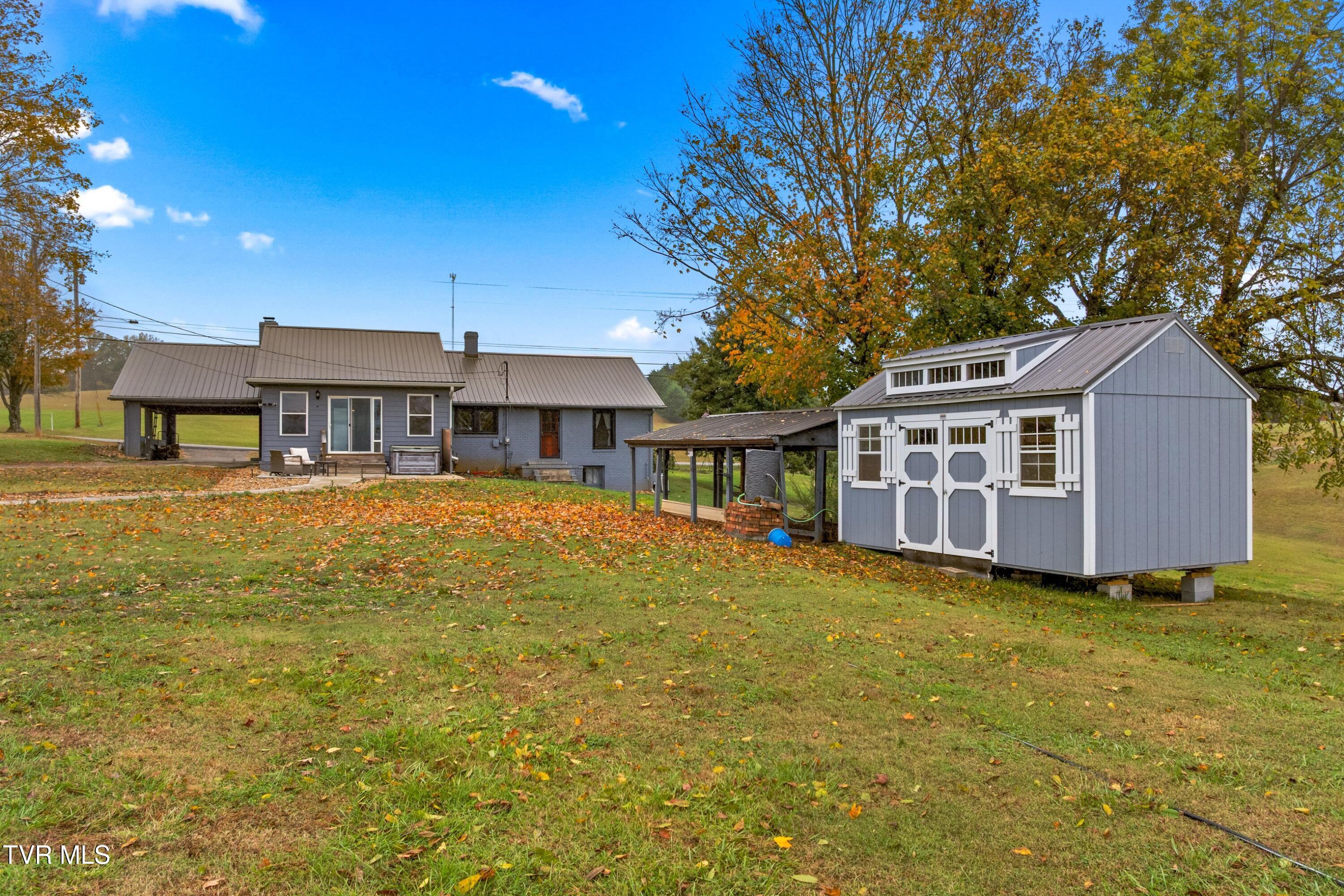 643 Hart Road Dandridge, TN 37725 - Photo 49 of 63 049-643HartRoad-Dandridge-TN-37725-SMALL