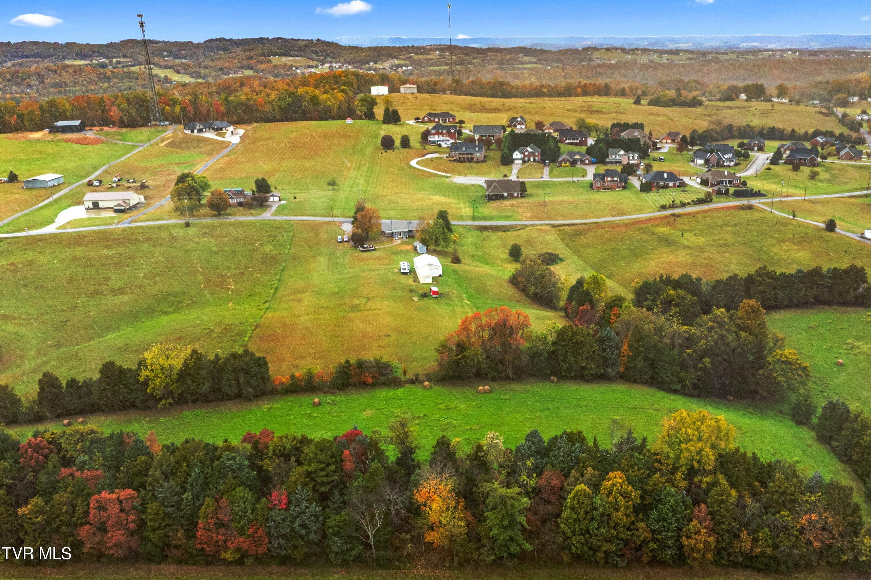643 Hart Road Dandridge, TN 37725 - Photo 56 of 63 056-643HartRoad-Dandridge-TN-37725-SMALL