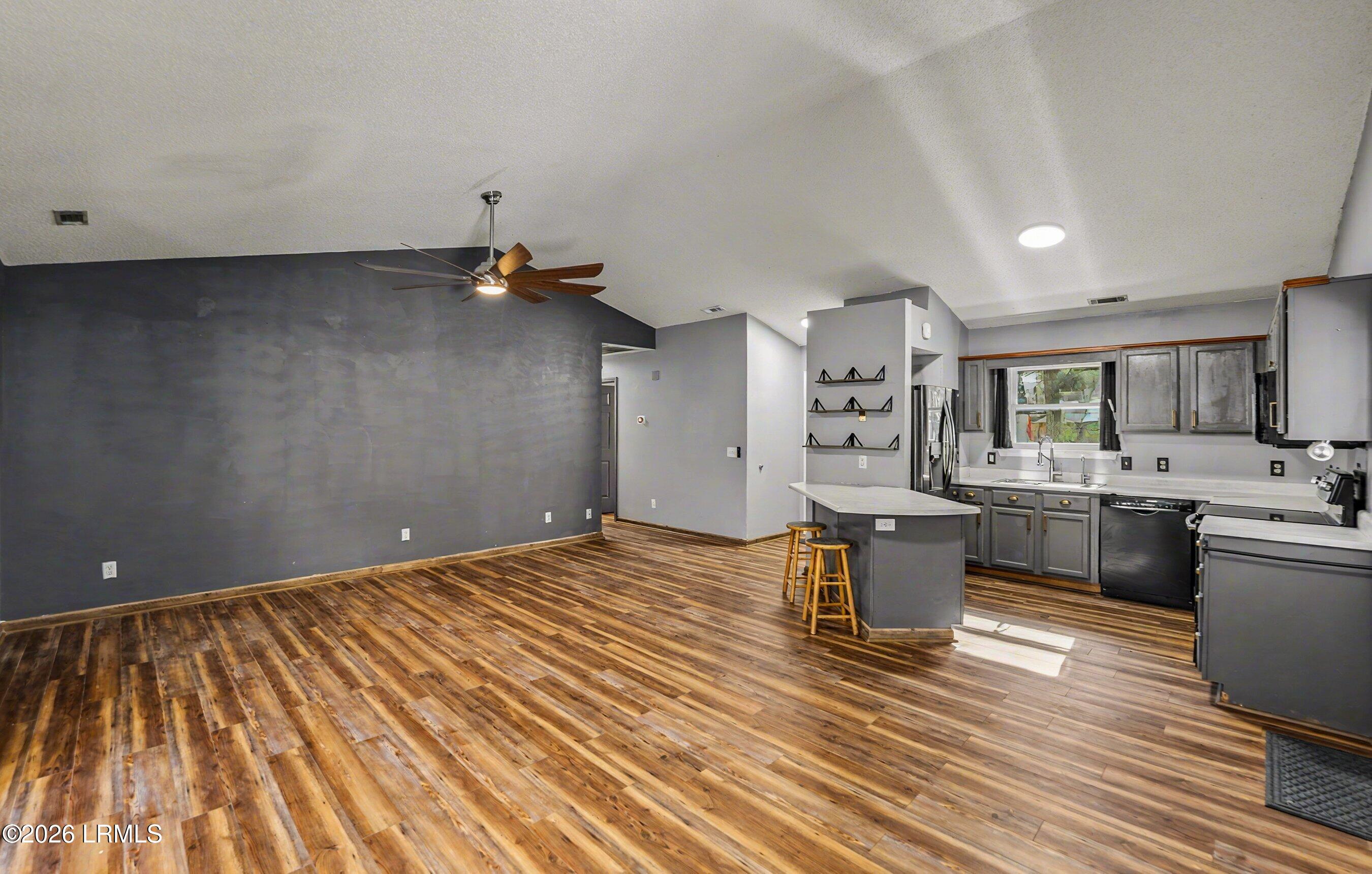 8 Factory Creek Road Beaufort, SC 29907 - Photo 6 of 37 DSC06681-55-1.jpg-SMALL