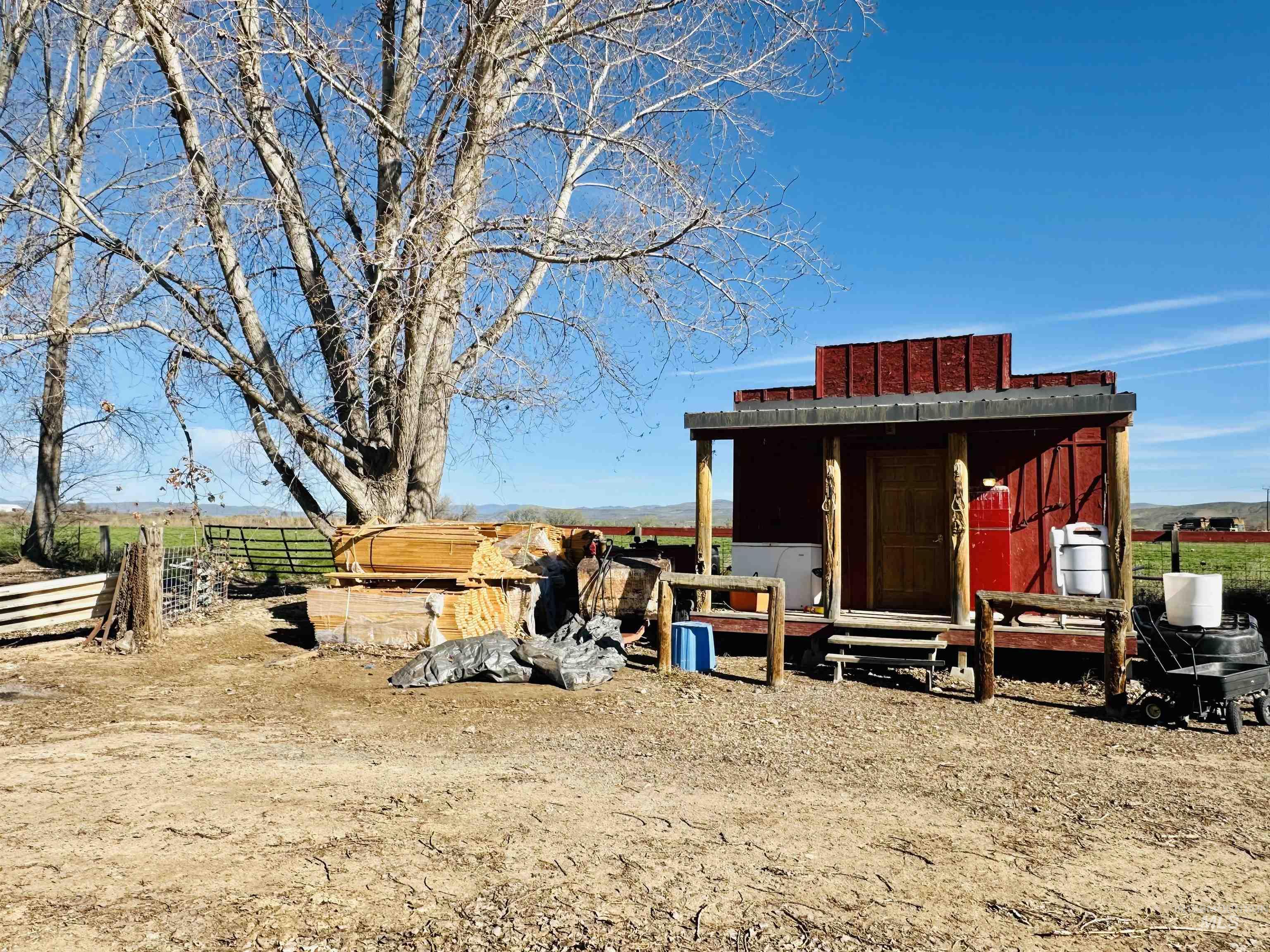 5051 South Rd J Vale, OR 97918 - Photo 26 of 49 View of outdoor structure