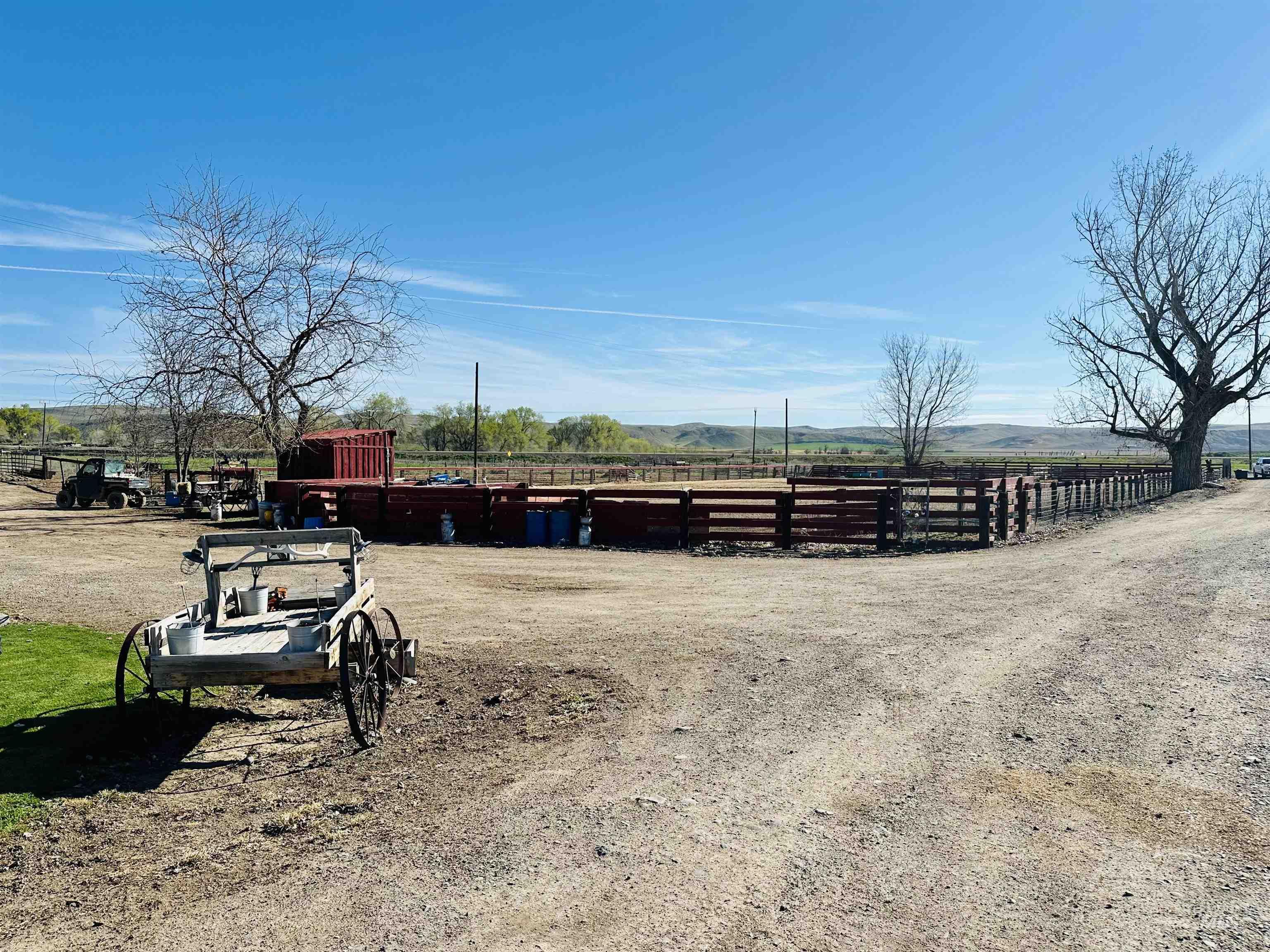 5051 South Rd J Vale, OR 97918 - Photo 48 of 49 View of yard with an enclosed riding area and a rural view