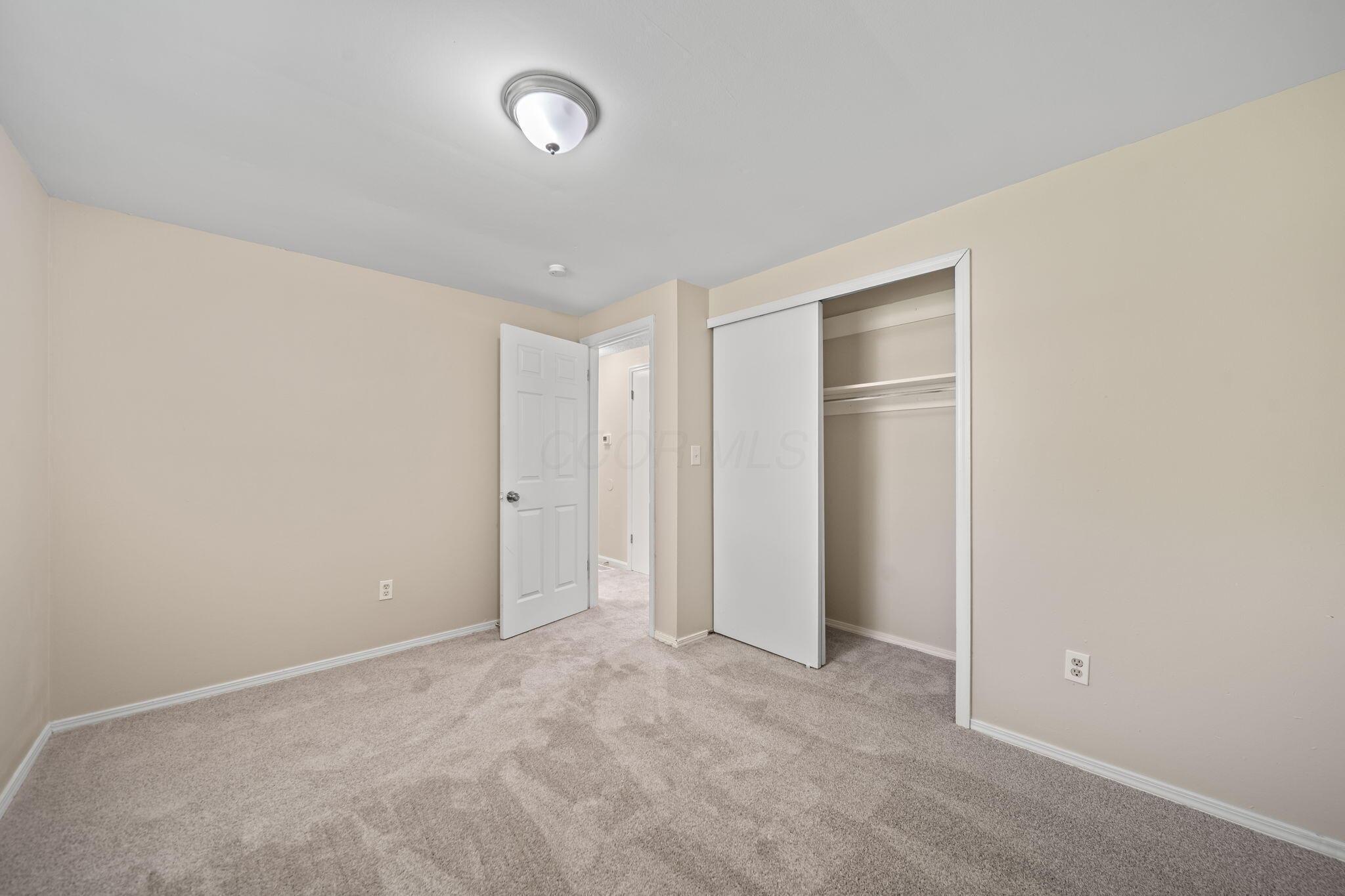 5220 Refugee Road Columbus, OH 43232 - Photo 23 of 48 23-web-or-mls-A7409878-2