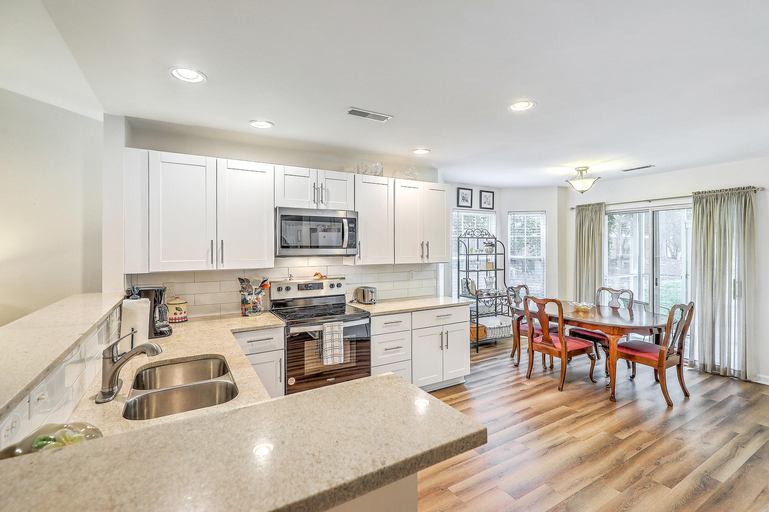 123 Macy Circle Goose Creek, SC 29445 - Photo 6 of 29 Eat-in kitchen