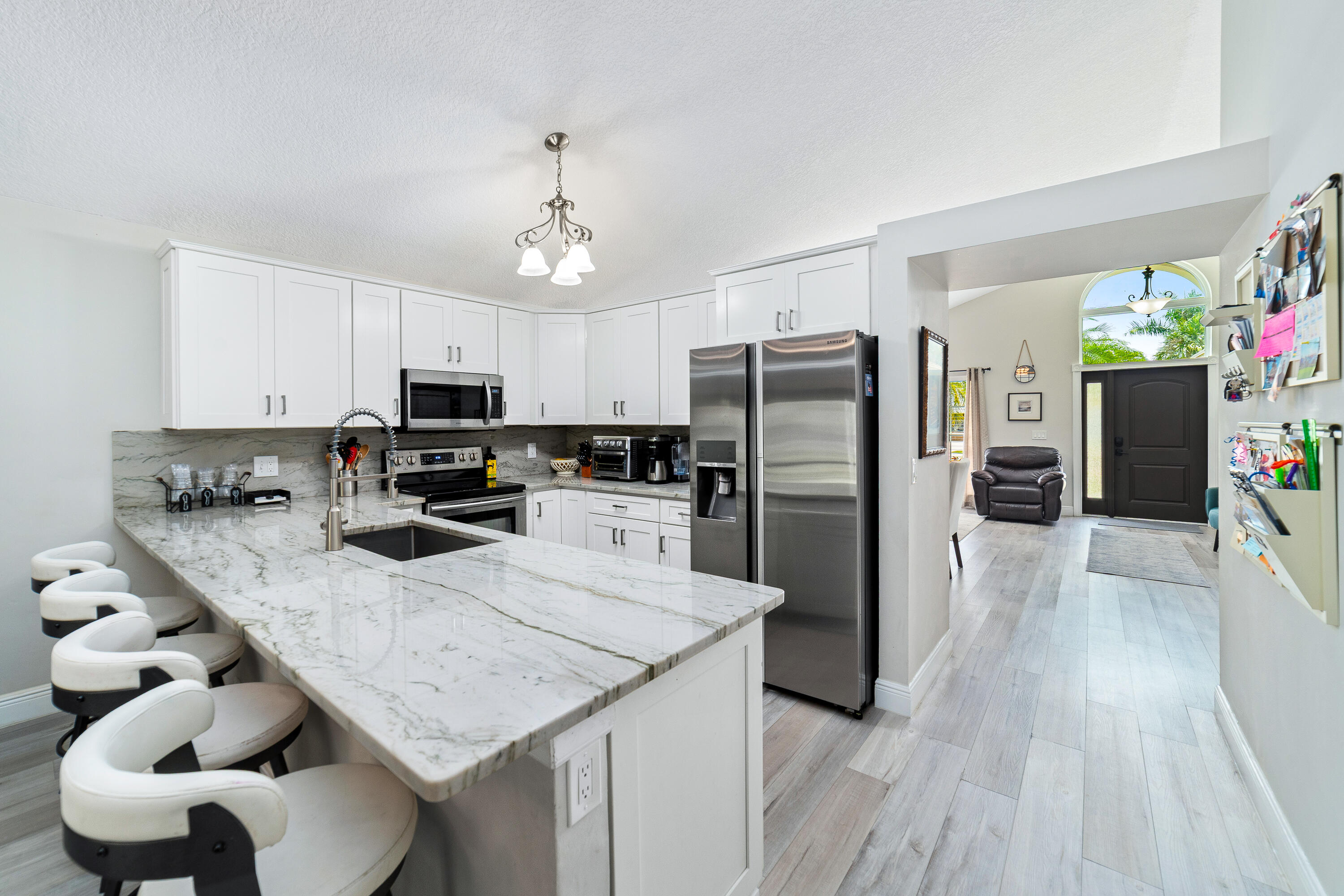 22585 Middletown Drive Boca Raton, FL 33428 - Photo 9 of 33 DSC01423