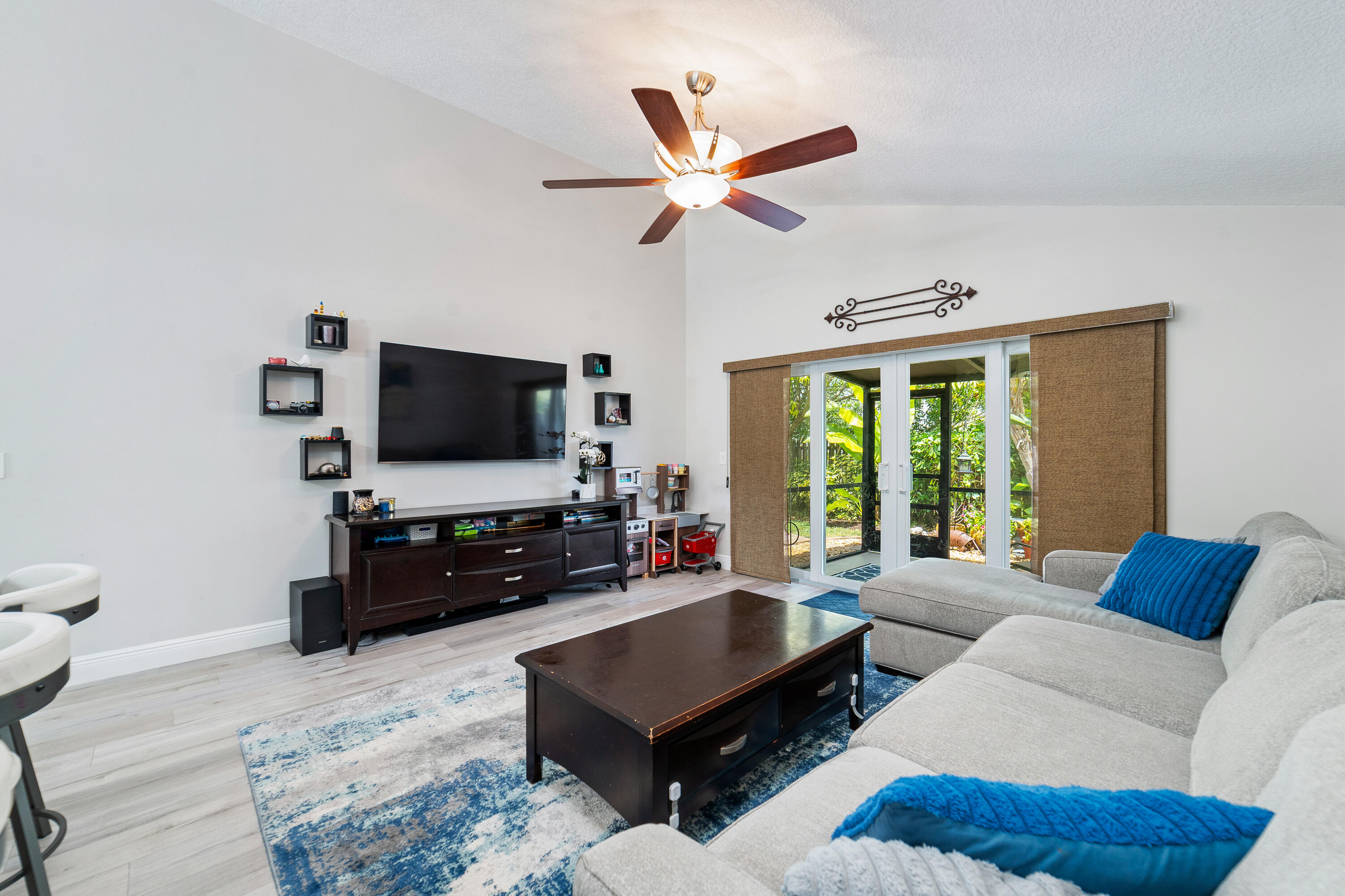 22585 Middletown Drive Boca Raton, FL 33428 - Photo 10 of 33 DSC01426