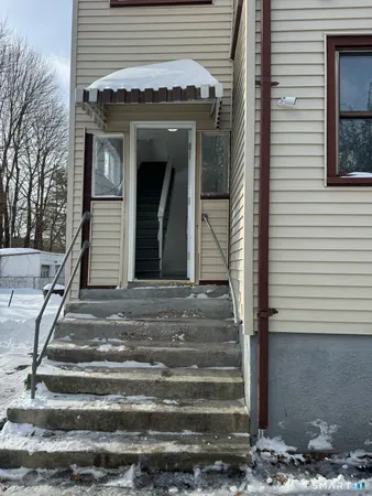 $1,900 | 54 Overlook Avenue, Unit A, New Britain, CT 06053