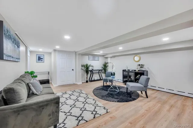 $529,999 | 63 Beech Avenue, Farmingville, NY 11738