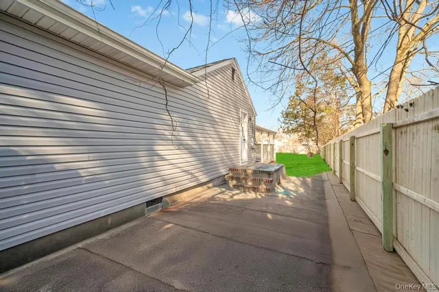 $529,999 | 63 Beech Avenue, Farmingville, NY 11738