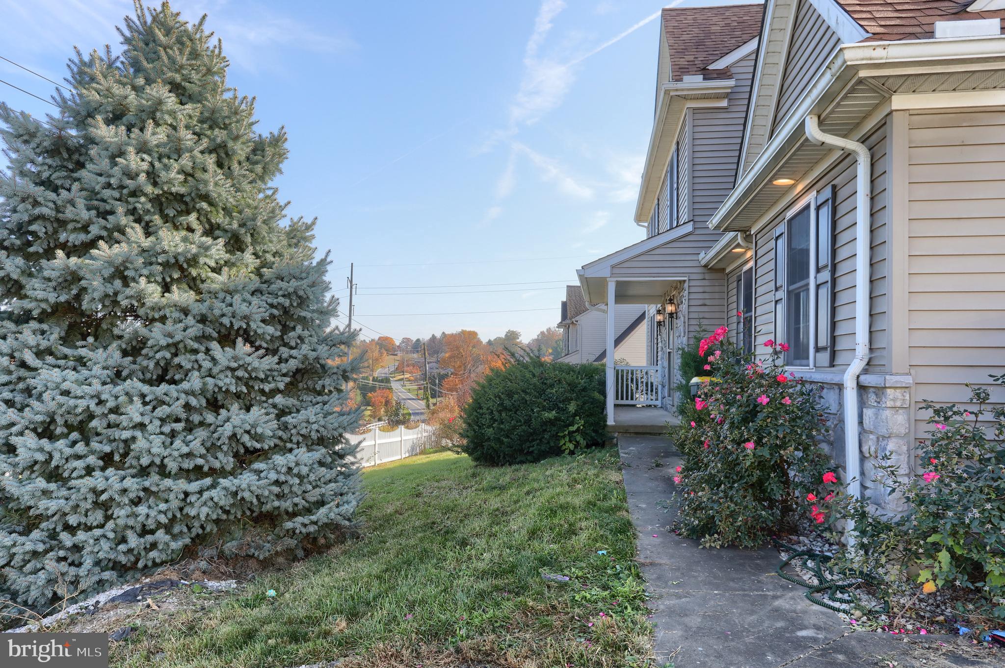 215 West Sun Hill Road Manheim, PA 17545 - Photo 3 of 38 Gallery Image 3