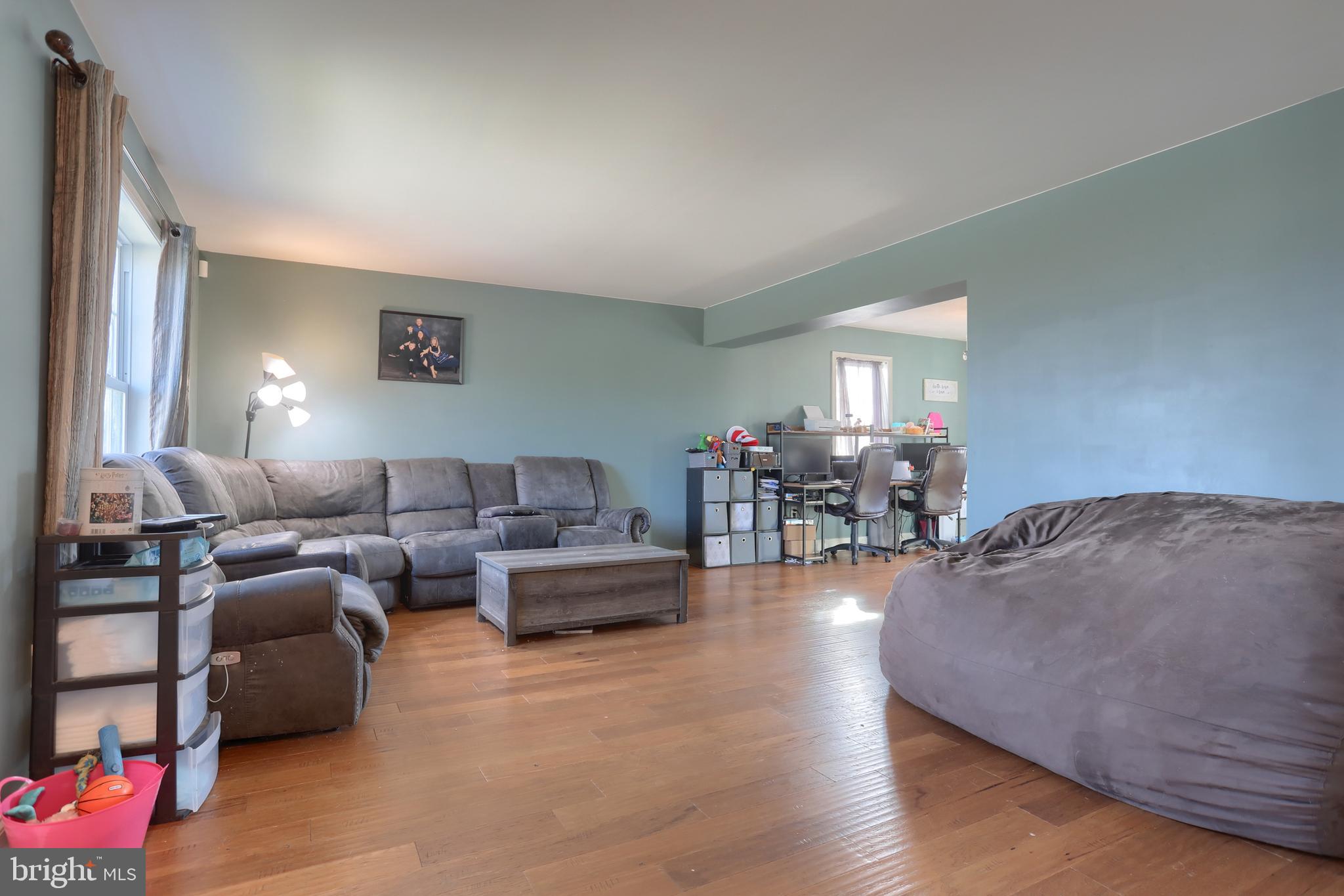215 West Sun Hill Road Manheim, PA 17545 - Photo 6 of 38 Gallery Image 6