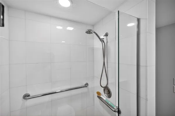 $475,000 | 5601 Florida A1A, Unit 200N, Indian River Shores, FL 32963