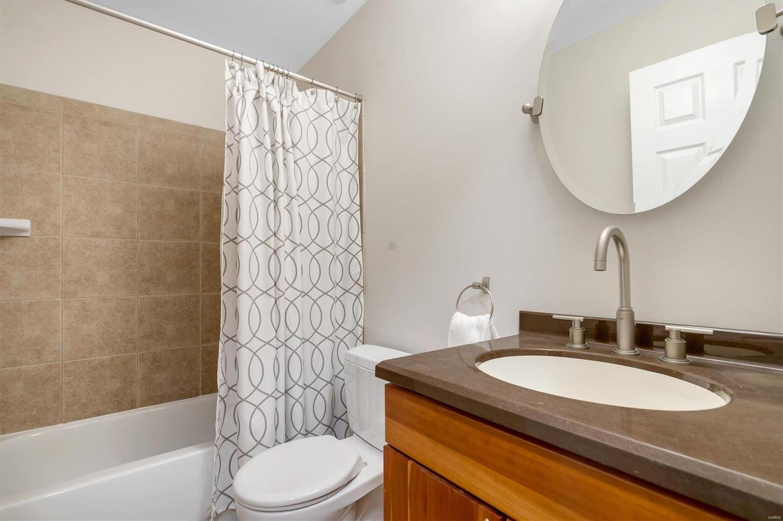 865 Castle Pines Drive Ballwin, MO 63021 - Photo 25 of 33