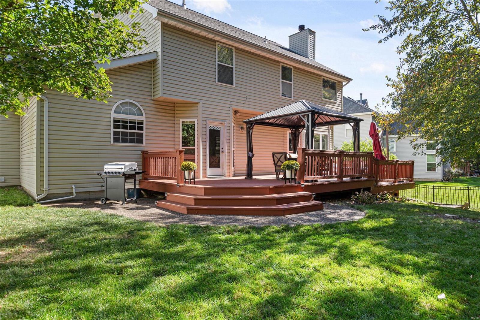 865 Castle Pines Drive Ballwin, MO 63021 - Photo 30 of 33