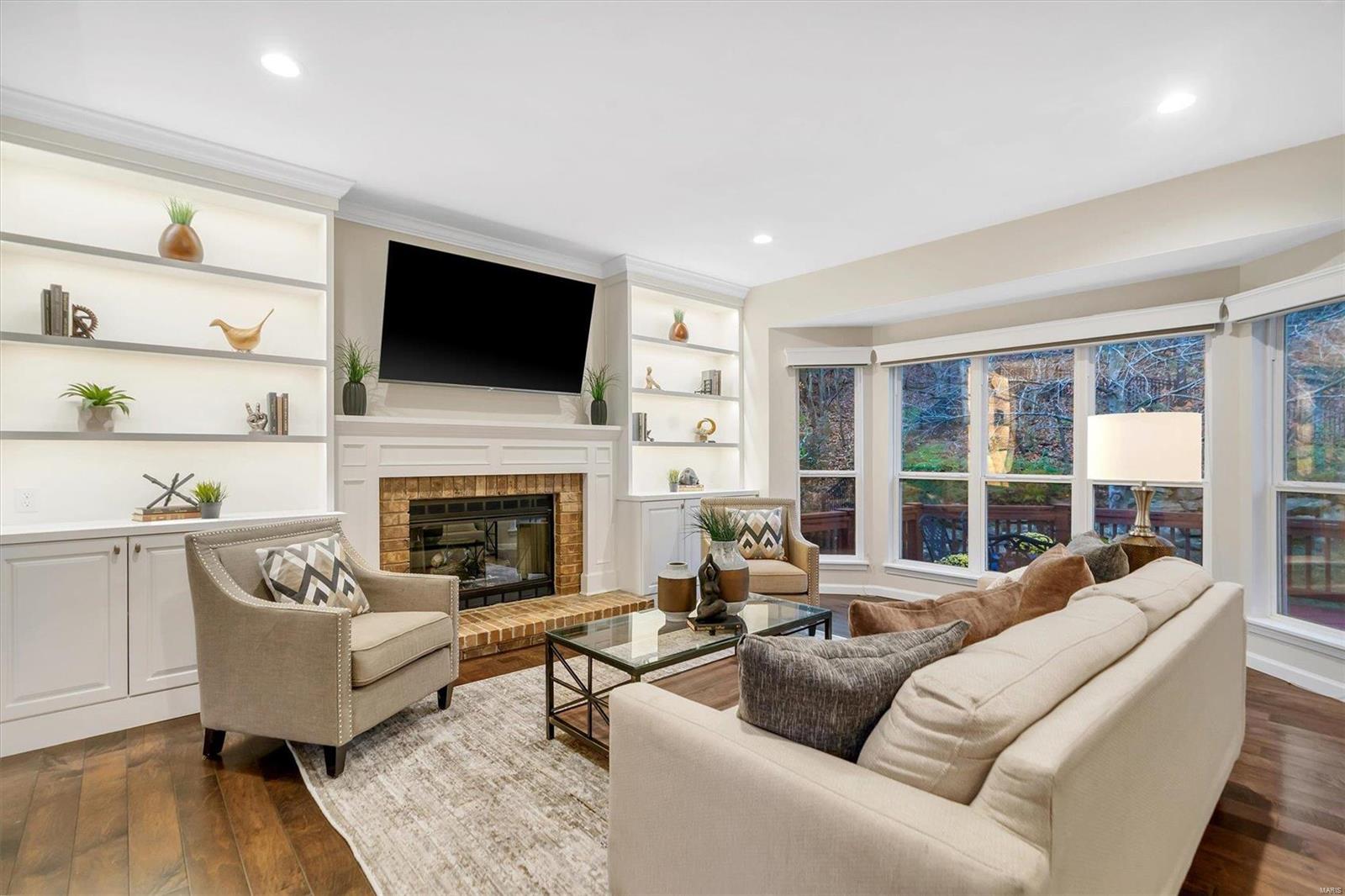 865 Castle Pines Drive Ballwin, MO 63021 - Photo 6 of 33