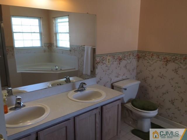 22 Lexington Road Monmouth Junction, NJ 08852 - Photo 12 of 25 Gallery Image 12