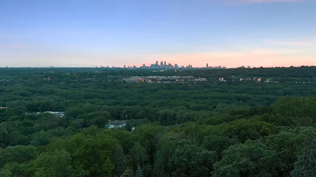 $2,675,000 | 196 X Glenhill Road, Mendota Heights, MN 55118