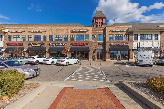 $2,675,000 | 196 X Glenhill Road, Mendota Heights, MN 55118