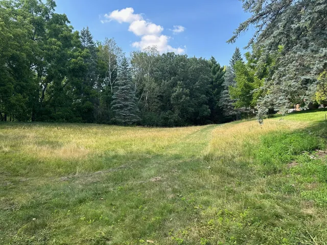 $2,675,000 | 196 X Glenhill Road, Mendota Heights, MN 55118