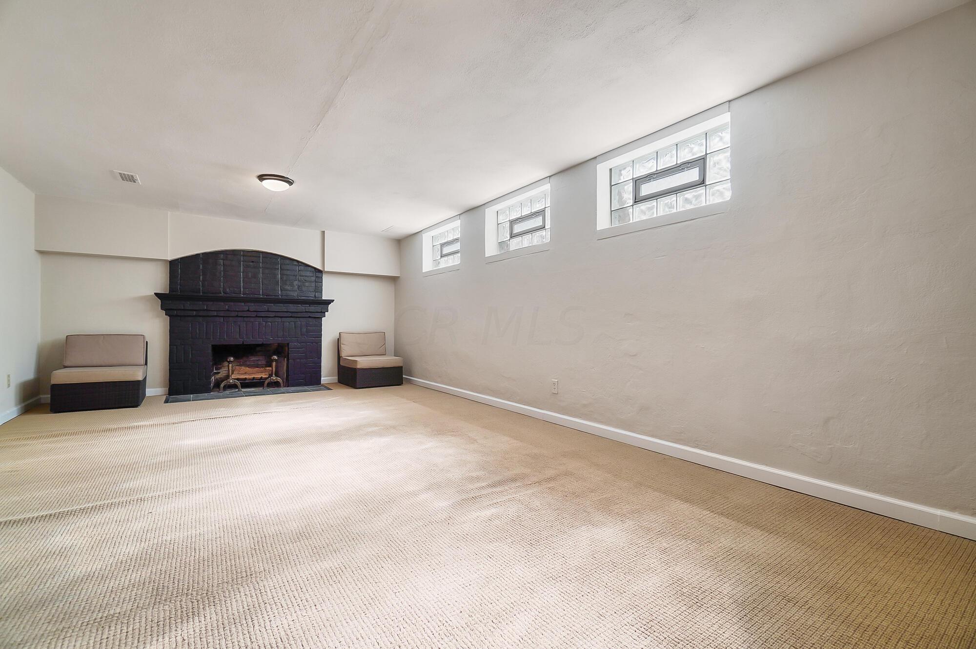 1742 Edgemont Road Upper Arlington, OH 43212 - Photo 60 of 70 085