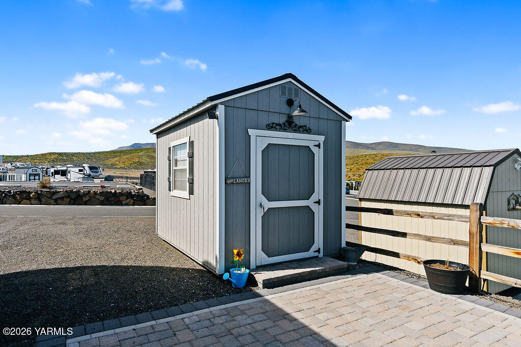 1769 Naches Wenas Road, Unit 41 Selah, WA 98942 - Photo 8 of 41 hickory Shed