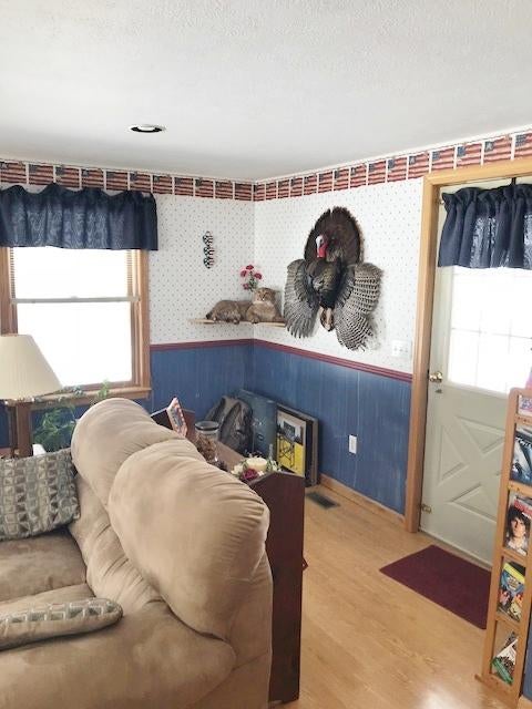 2053 Bennett Road Cheboygan, MI 49721 - Photo 10 of 23 Gallery Image 10