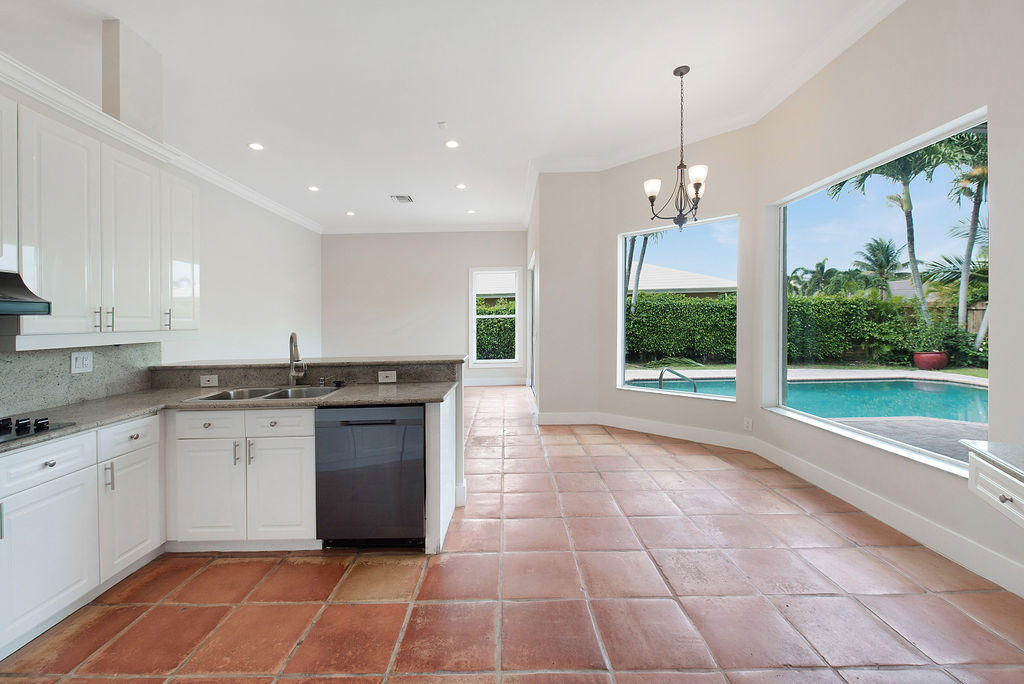 22949 Greenview Terrace Boca Raton, FL 33433 - Photo 11 of 32 AIP_4616