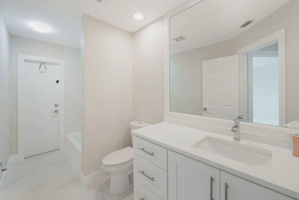 22949 Greenview Terrace Boca Raton, FL 33433 - Photo 25 of 32 AIP_4622