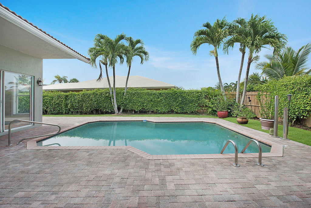 22949 Greenview Terrace Boca Raton, FL 33433 - Photo 28 of 32 AIP_4635