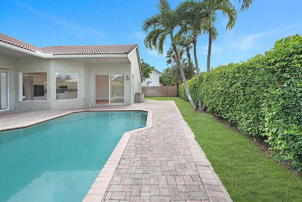 22949 Greenview Terrace Boca Raton, FL 33433 - Photo 29 of 32 AIP_4641