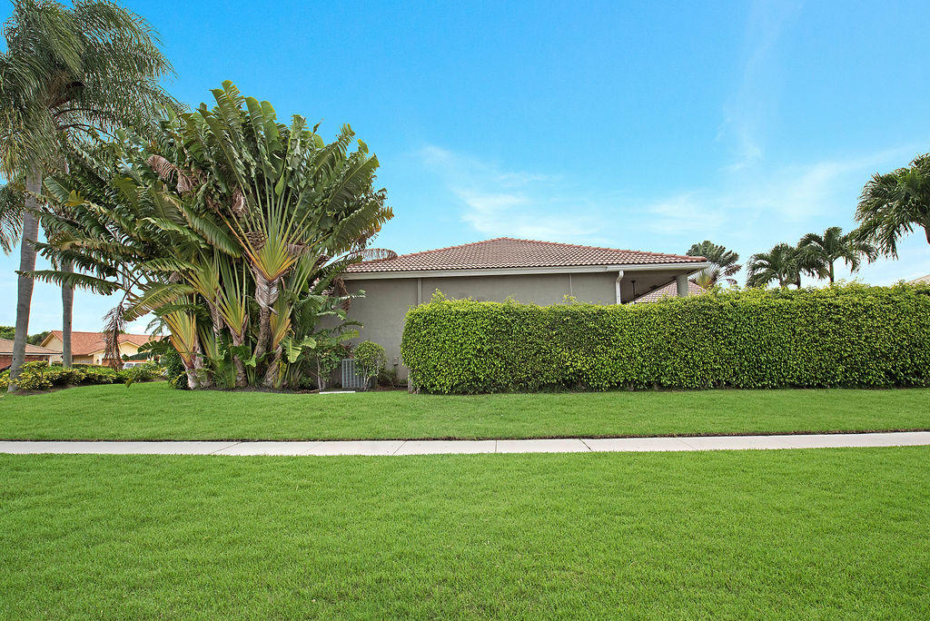 22949 Greenview Terrace Boca Raton, FL 33433 - Photo 4 of 32 AIP_4658