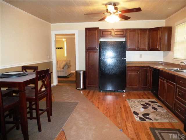 5843 North Roxboro Road Durham, NC 27712 - Photo 9 of 20
